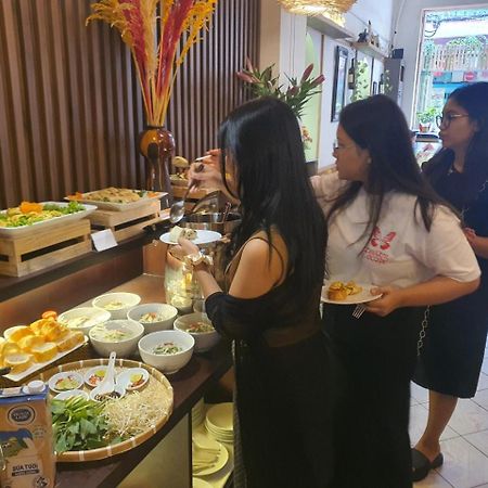 Na Nue Hotel โฮจิมินห์ซิตี้ ภายนอก รูปภาพ
