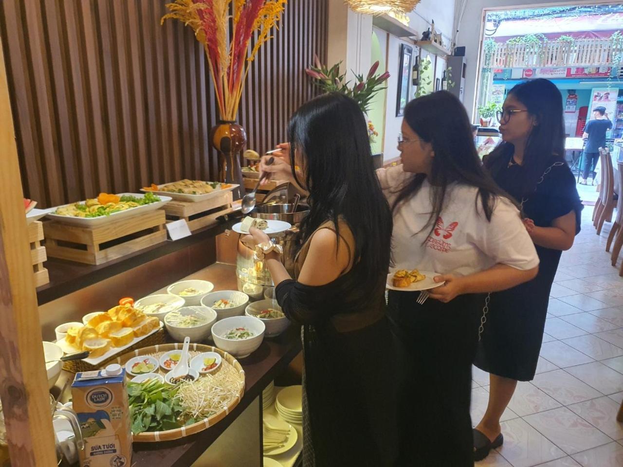 Na Nue Hotel โฮจิมินห์ซิตี้ ภายนอก รูปภาพ